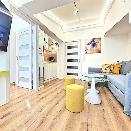 Art + 2bd Parking Space Apartment *