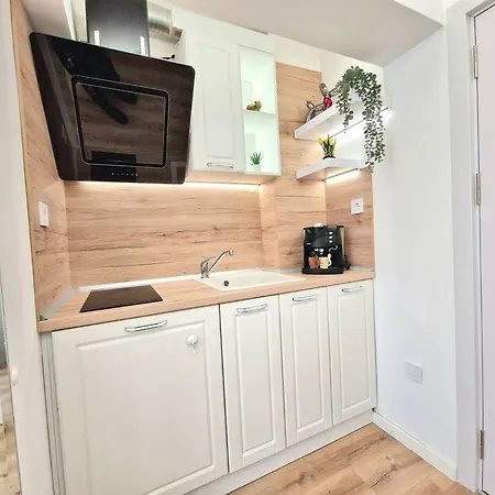 Art + 2bd Parking Space Apartament